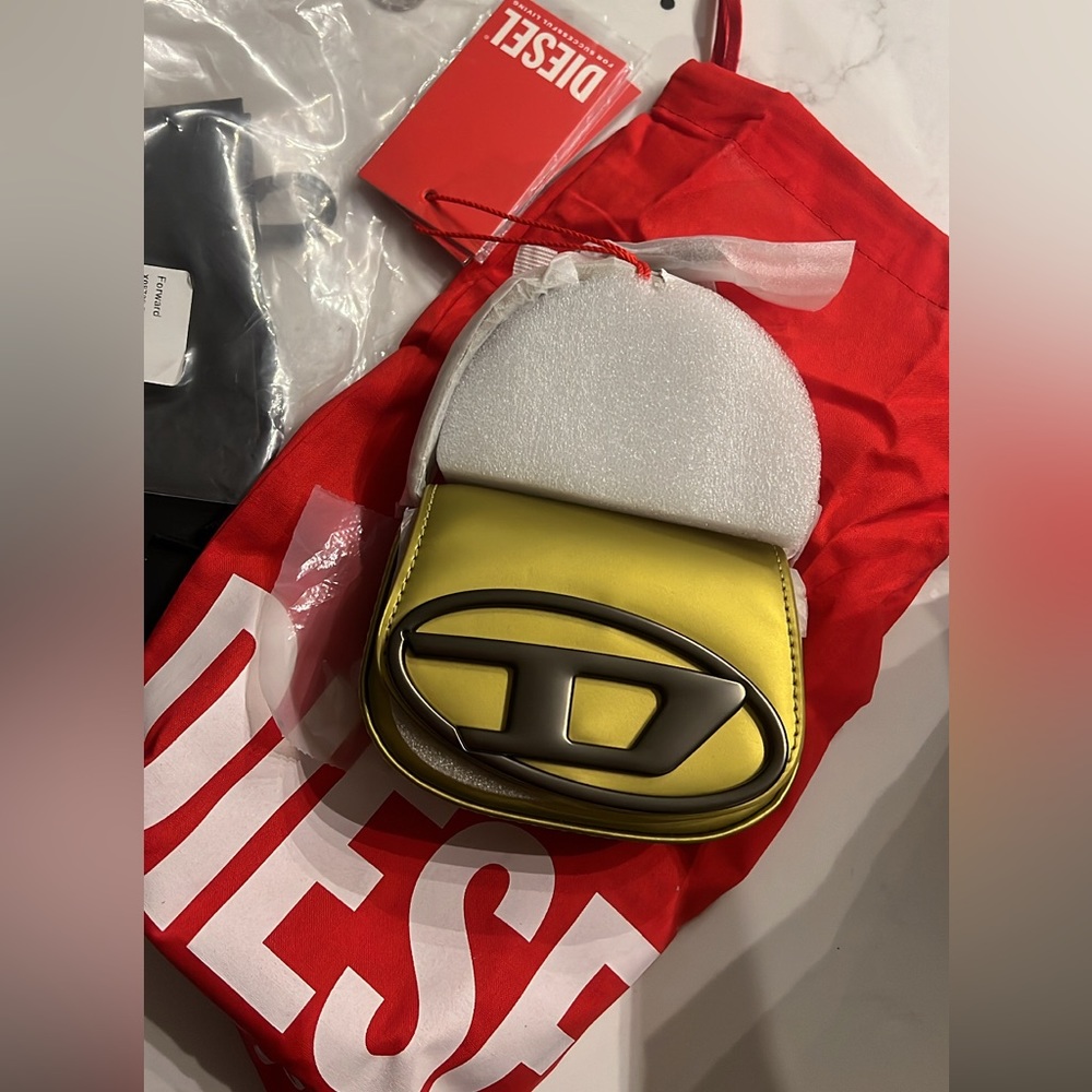 Diesel 1DR Shoulder Bag Yellow